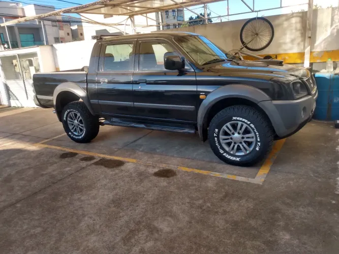 Mitsubishi L200 Outdoor HPE 2.5 4X4 CD T.dies. Mec. 2007