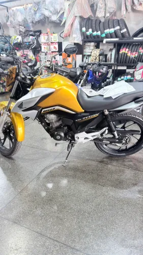 Titan 160