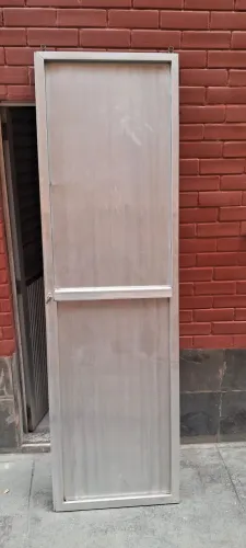 Porta de alumínio de correr
