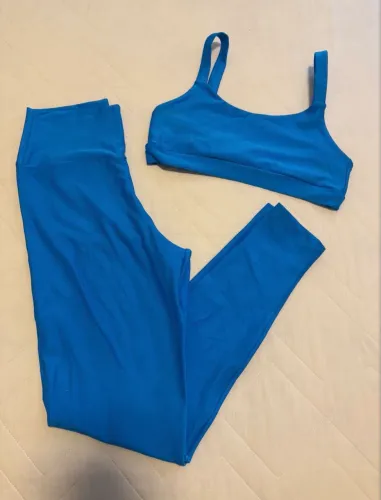 Conjunto fitness canelado azul 