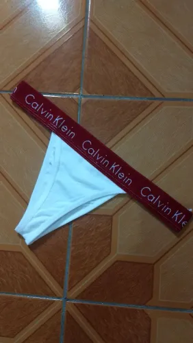 Lot d 50 pcnhs ( calcinha cavadinha CK )