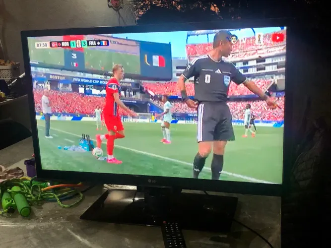 Tv LG 29 ? + Chromecast 3  tudo funcionando 