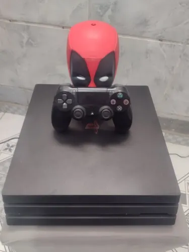 PS4 pro com 11 jogos e 1 controle original "30 dias de garantia"