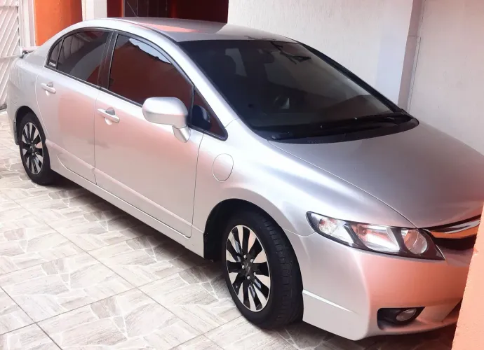Honda Civic Sedan LXS 1.8/1.8 Flex 16V Aut. 4P 2010