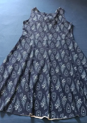 Bazar roupa vestido blusa e roupa de festas