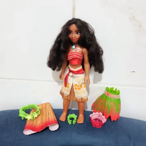 Boneca Moana Deluxe Fashion Doll Hasbro