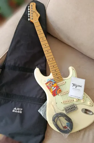 Guitarra Tagima 530 + Case