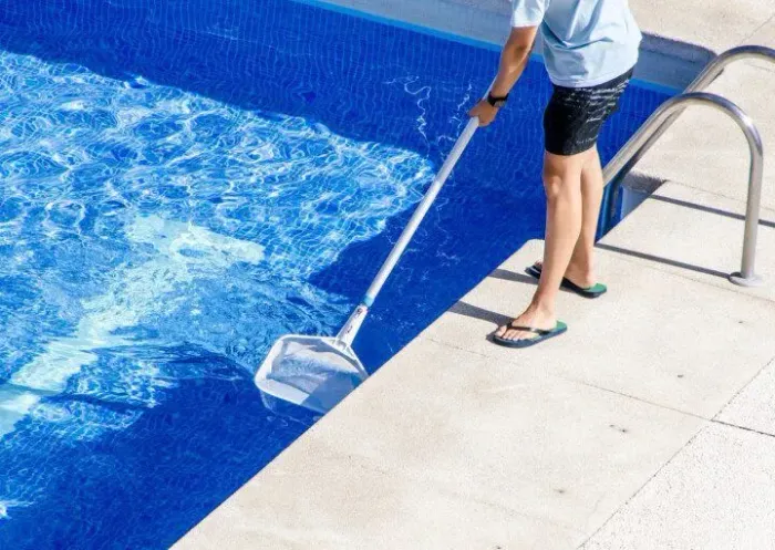 Limpeza de piscina 