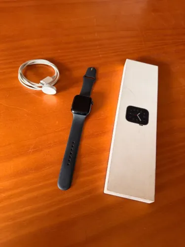 Apple Watch Series 8 GPS 45mm Midnight | Caixa + Carregador Original