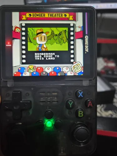 Game console portátil R36S