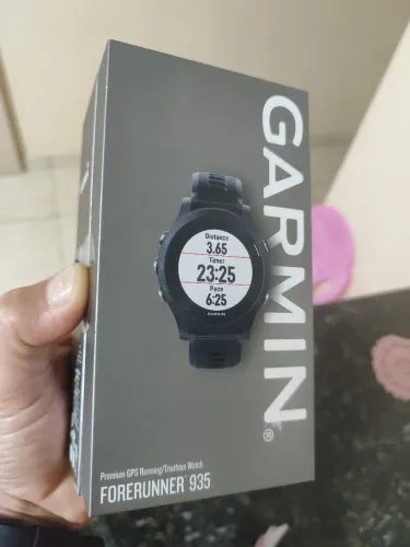 Relógio Garmin 935 semi novo