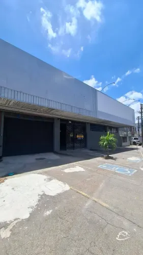 Excelente Ponto Comercial para locação no Centro de Lorena-SP.