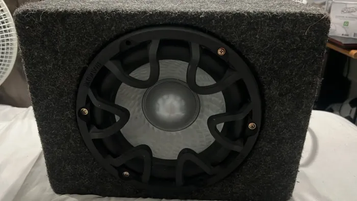 Vendo caixa sub