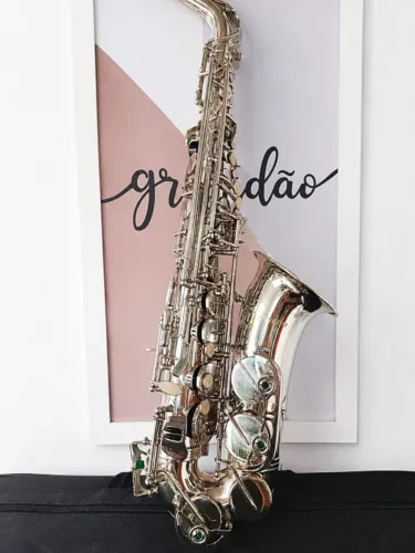 Saxofone Alto Vedo Niquelado Novo Garantia de 6 meses