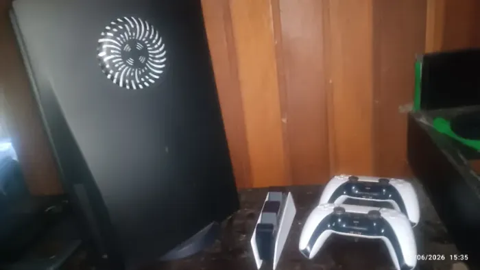 PS5 Fat Desbloqueável Firmware 11.40 + 2 Controles + SSD 1TB + Carregador Original