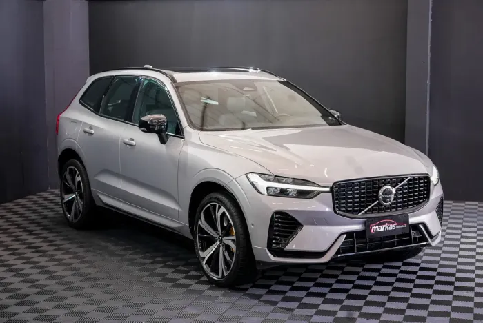 Volvo XC-60 T-8 Ultim.dark 2.0 AWD (híbrido) 2023