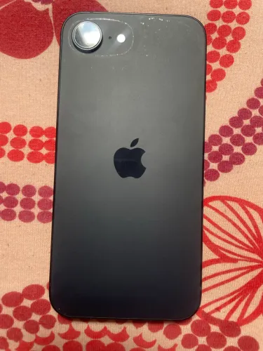 iPhone 16e