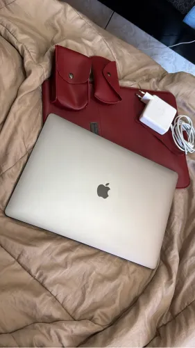 Macbook Pro, MVVL2BZ/A, Tela 16", Core i9 gª Geração, 16GB, SSD-1TB, 4GB
