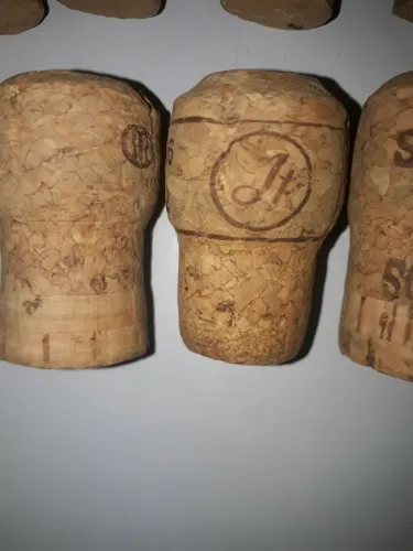 rolhas de cortiça Champagnat usadas