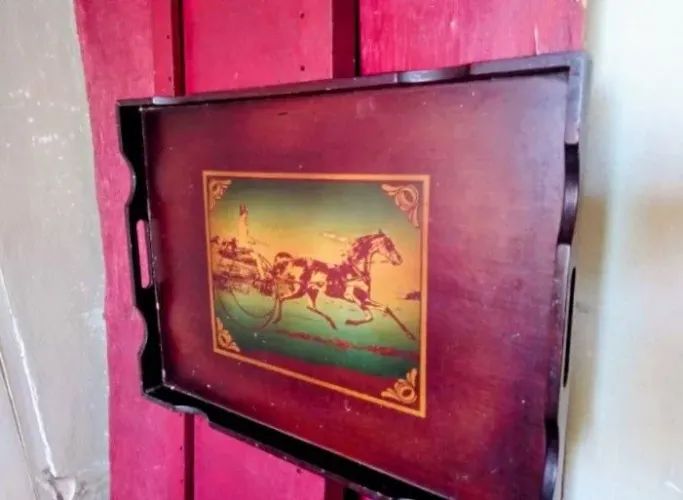 Bandeja Vintage Decorativa (1988) - Estampa Clássica de Charrete