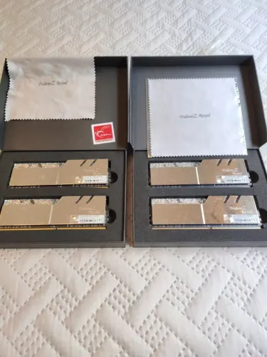 Memória Ram G skill Trident Z Royal Ddr4 32gb 3200mhz 4x8gb