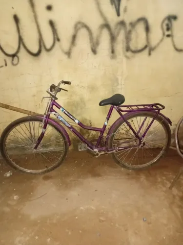  bicicleta semi nova aro 26 roxa