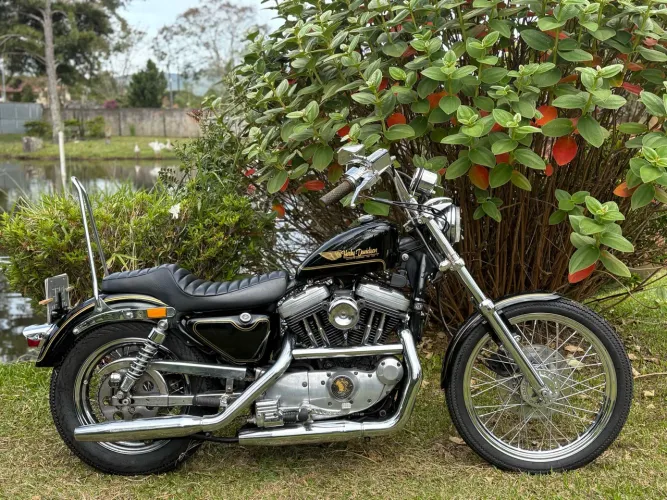 Harley-Davidson - Sportster XLH 883 Carburada