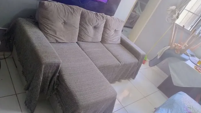 Sofá à venda - Usado, em boas condições