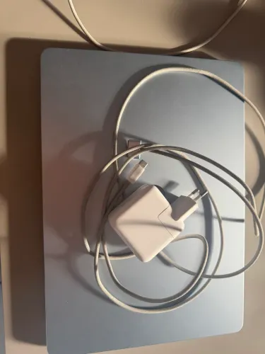 MacBook Air M4 13? ? 16GB RAM / 256GB SSD ? Sky Blue ? Com Nota Fiscal