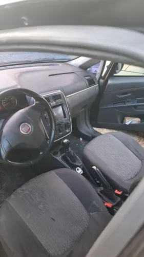 Fiat Punto Essence 1.6 Flex 16V 5P 2011