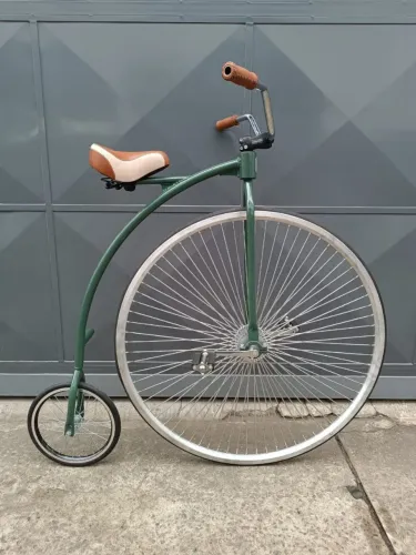 Bicicleta /velocípede/ réplica 