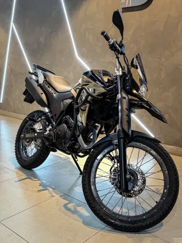Yamaha Lander 250 XTZ 2022 (Super nova)