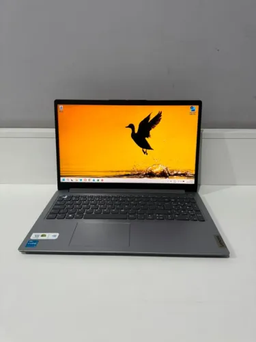 NOTEBOOK IDEAPAD 1 15IAU7 | CORE i3-1215U | RAM DDR4 8GB | SSD 256GB NVMe | COM GARANTIA