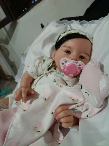 Bebê reborn nova! Corpo de vinil pode dar banho