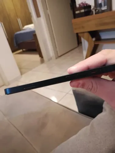 iPhone 13 128GB ainda na garantia