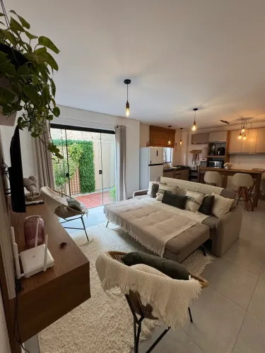 Apartamento no Campeche - Excelente localização a 250 m do mar