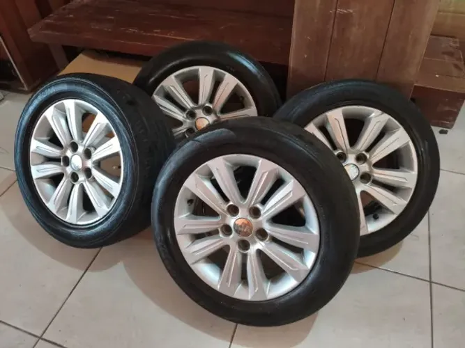 Rodas Aro 16 Original KIA - com pneus 205/60