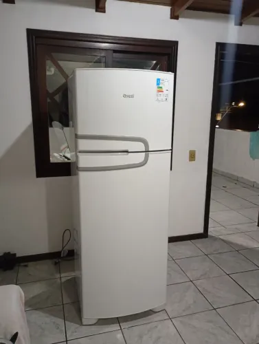 Geladeira Consul Frost Free 220w