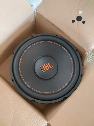Subwoofer JBL 12 polegadas 350w rms Novo, na caixa