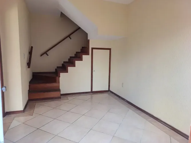 Sobrado para aluguel tem 60 metros quadrados com 2 quartos em Penha de França - São Paulo 
