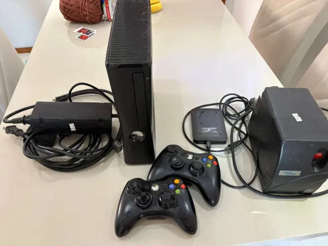 Vendo Xbox 360 