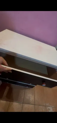 Cômoda de 4 gavetas