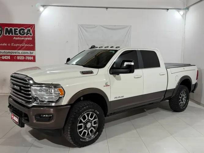 Ram 3500 Limited Longhorn 6.7 TB CD Diesel 2024
