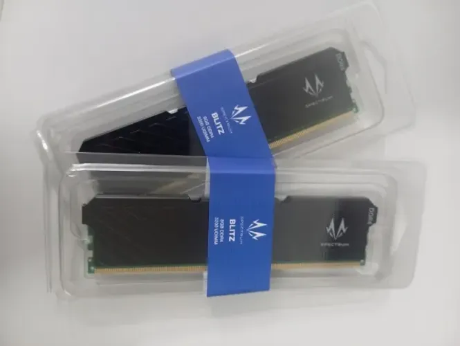 Memória RAM DDR4 16GB (2x8GB)