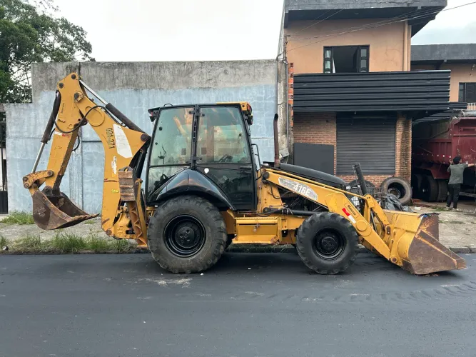 Caterpillar 416e venda ou troca.