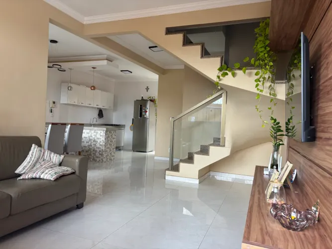 Locação casa 3 quartos Lúcio de Abreu Contagem