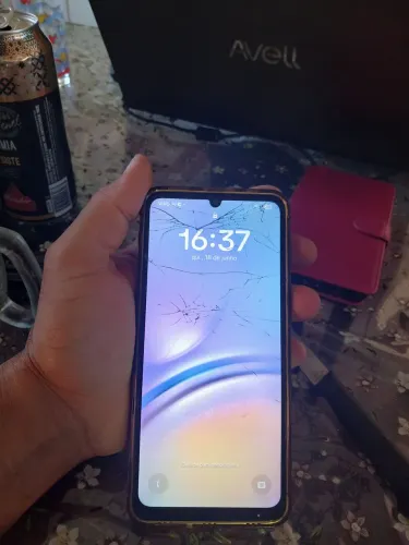 Celular 400 A05 250 g