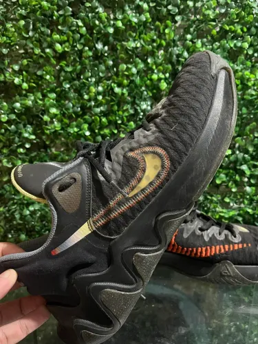 Tênis Nike Giannis Immortality 'Force Field' 44