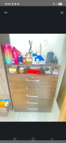 Vendo cômoda