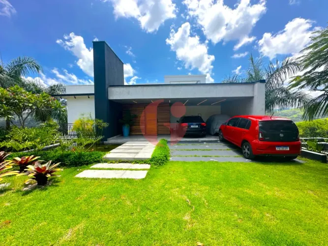 Casa em condomínio para venda ou locação com 4 quartos e 2 vagas de garagem -520m² | Recan
